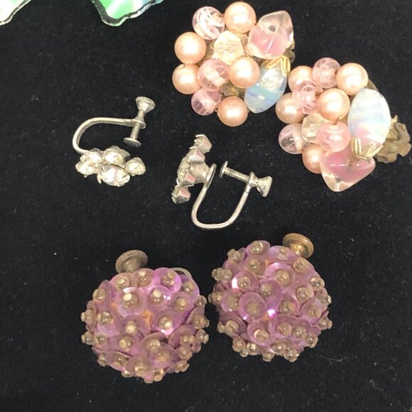 Lot of Butterfly Pin and 6 Pair Screw Back Earrings - Picture 3 of 4